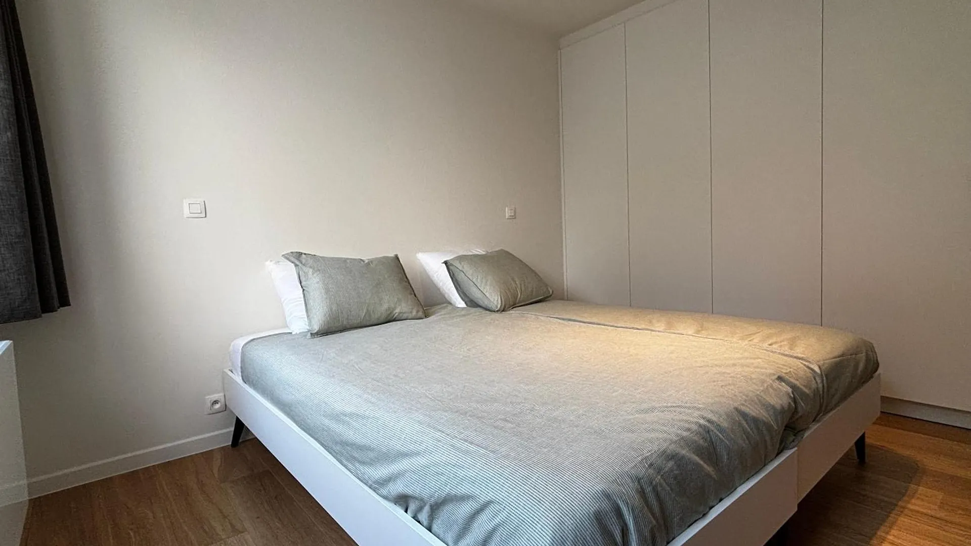 Beautiful Apartment With Parking Close To The Sea & City Center オステンド