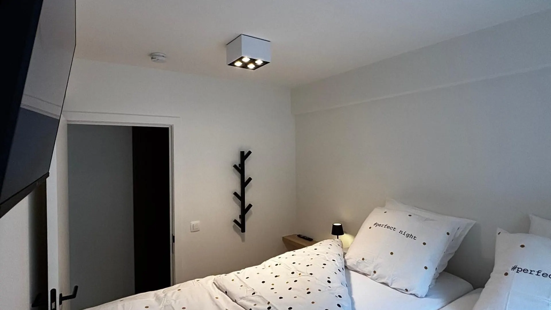 Beautiful Apartment With Parking Close To The Sea & City Center オステンド