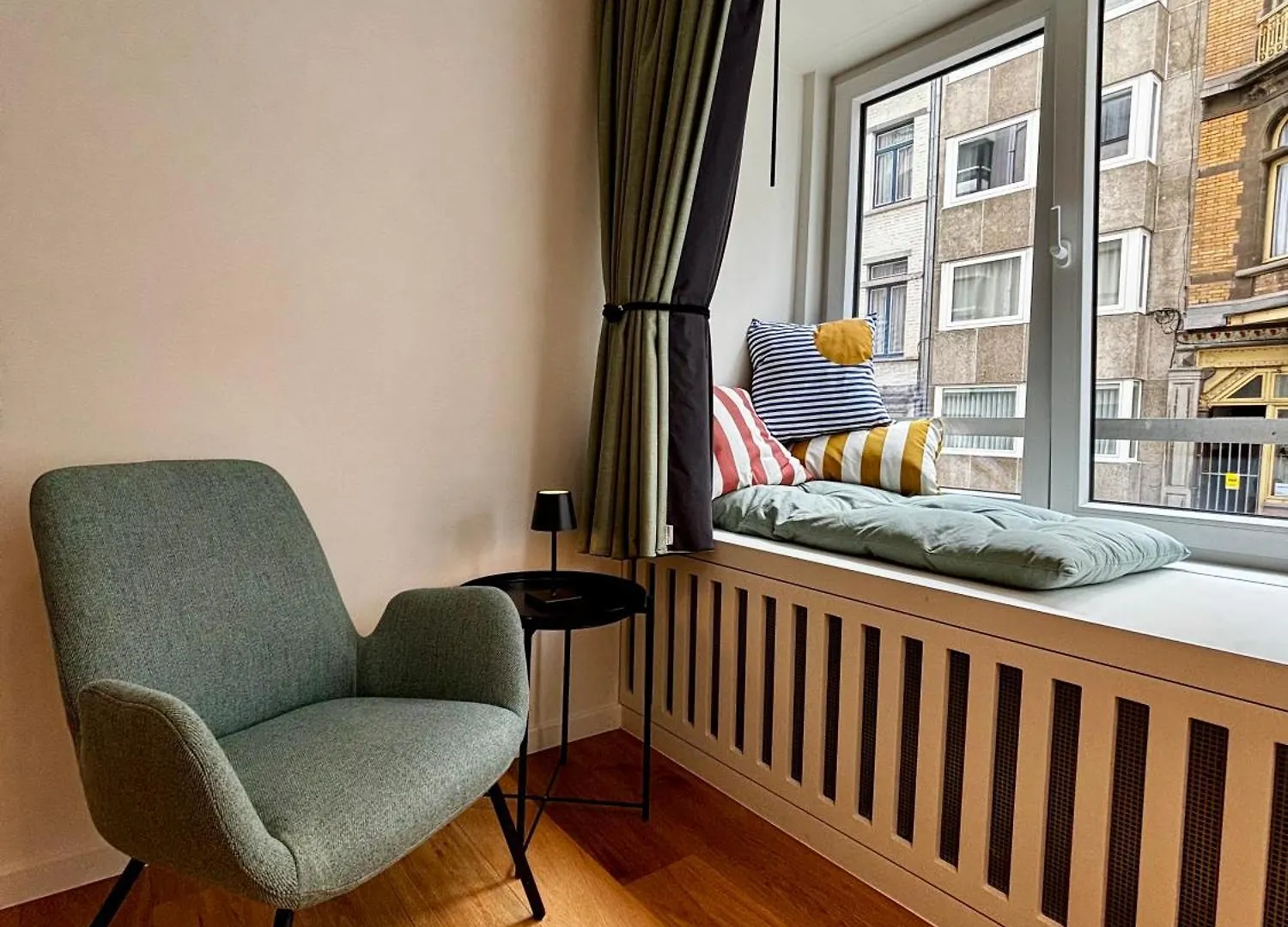 Beautiful Apartment With Parking Close To The Sea & City Center Ostend