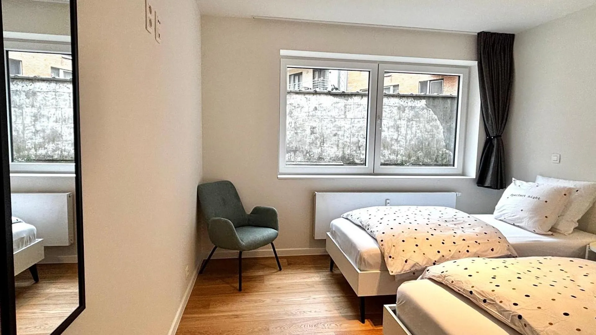 Beautiful Apartment With Parking Close To The Sea & City Center Ostend Belgium