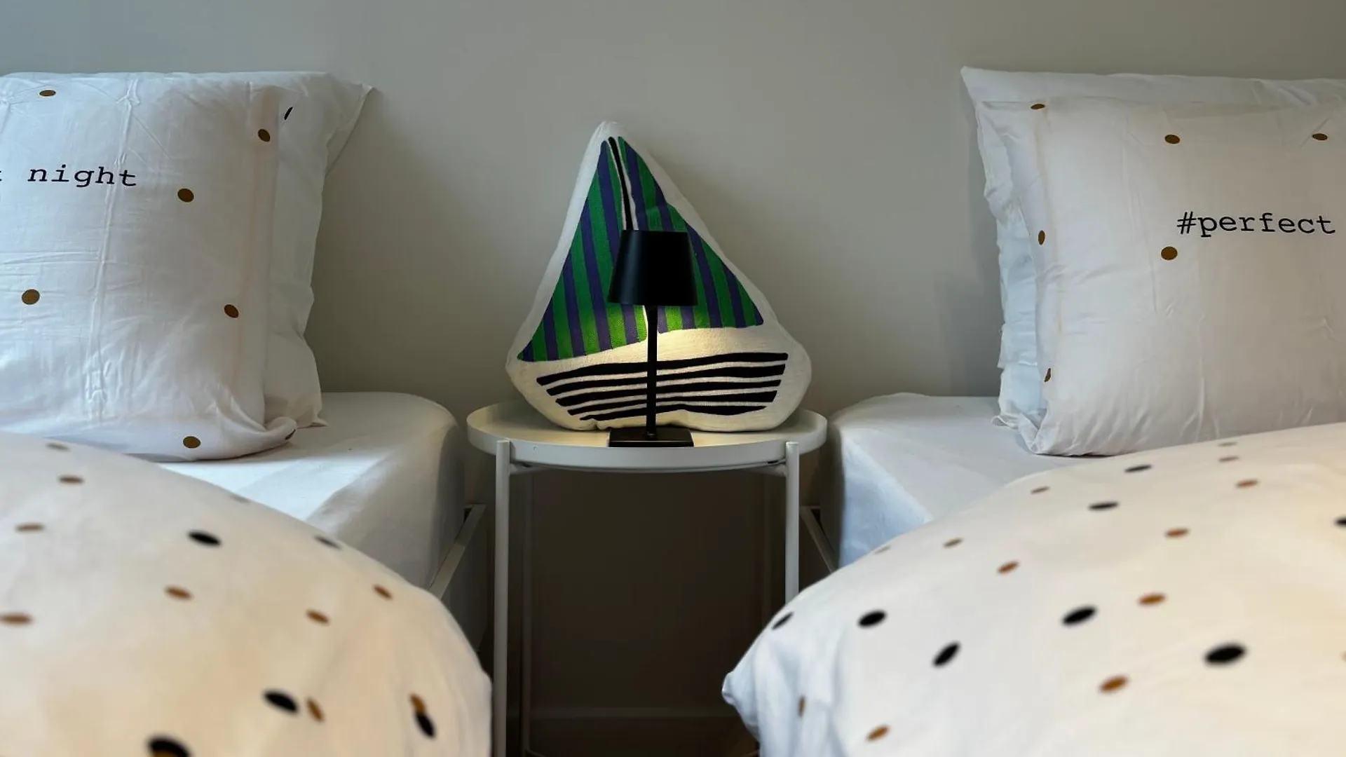 Beautiful Apartment With Parking Close To The Sea & City Center Ostend 0*,  Belgium